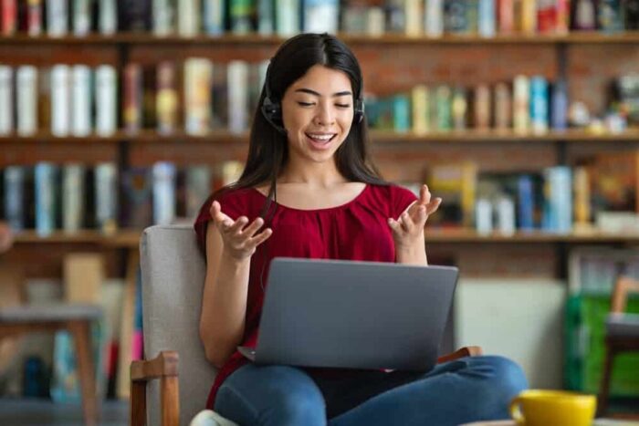7 metode eficiente de a învăța o limbă străină pentru job laptop business