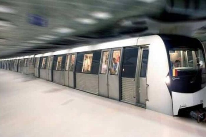 metrou 75121600 41086600