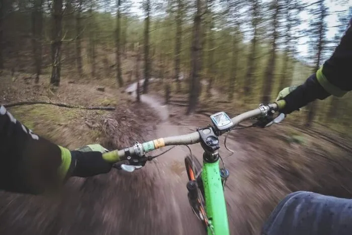 mountain-biking-1210066_960_720