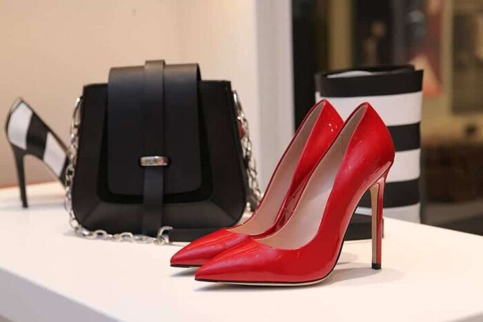 Porneste mereu cu dreptul cu pantofii din piele pentru dama de la Capricia! pantofi piele dama 1