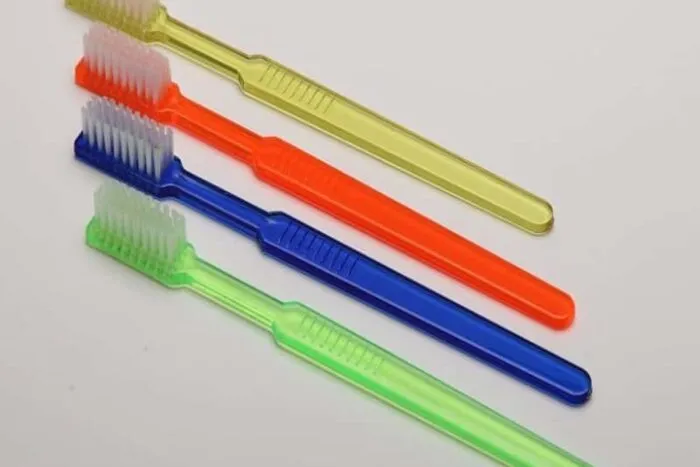 periute-de-dinti-impregnate-cu-pasta-100buc