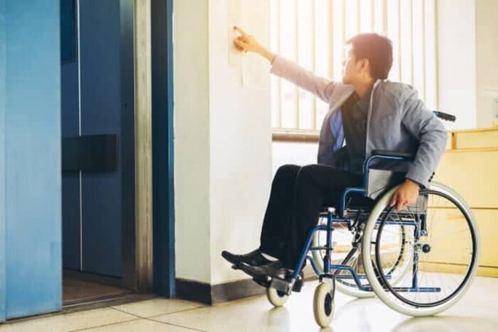 Ce obligații au instituțiile publice față de persoanele cu dizabilități? persoane cu dezabilitati