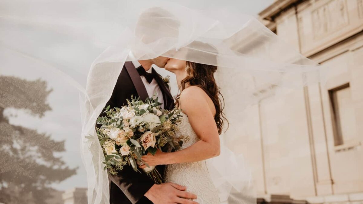Care sunt expertii care te vor ajuta sa ai o nunta de neuitat? pexels emma bauso 2253870