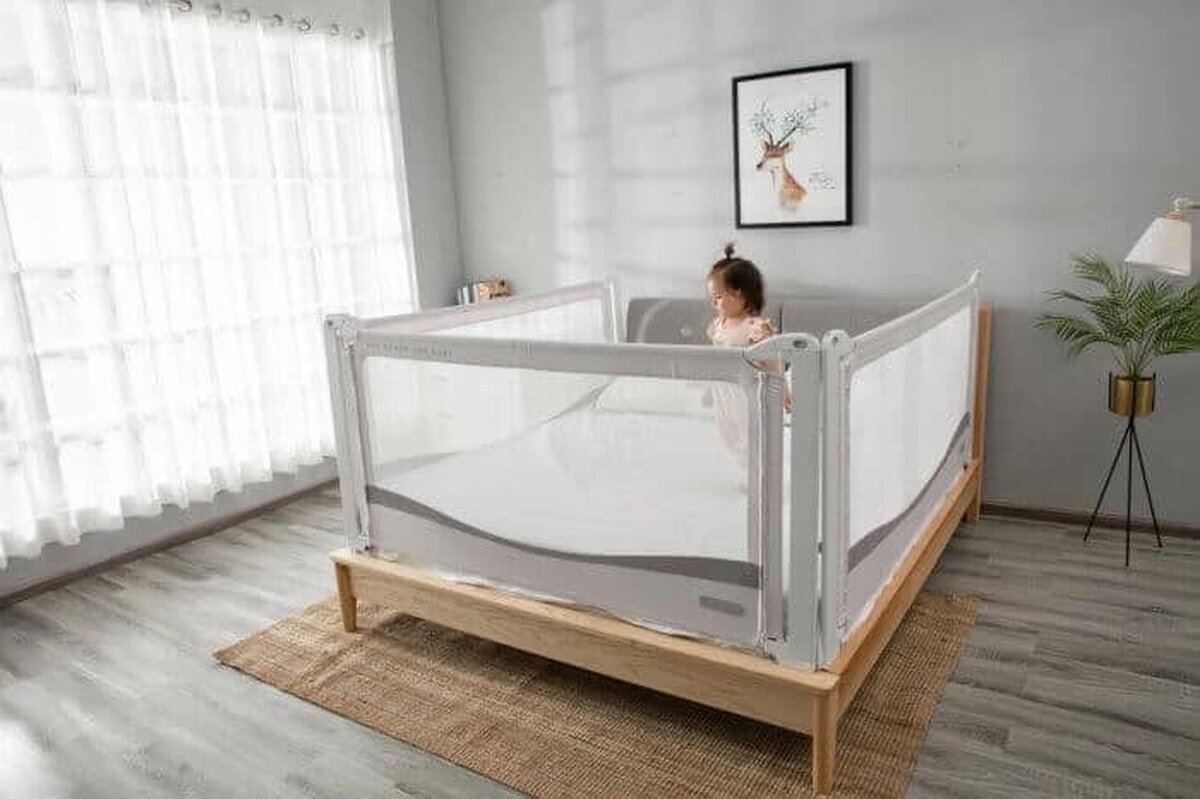 Mini – Bumper sau protectie de pat pentru copii? Care e cea mai buna solutie pentru a-l sti in siguranta?