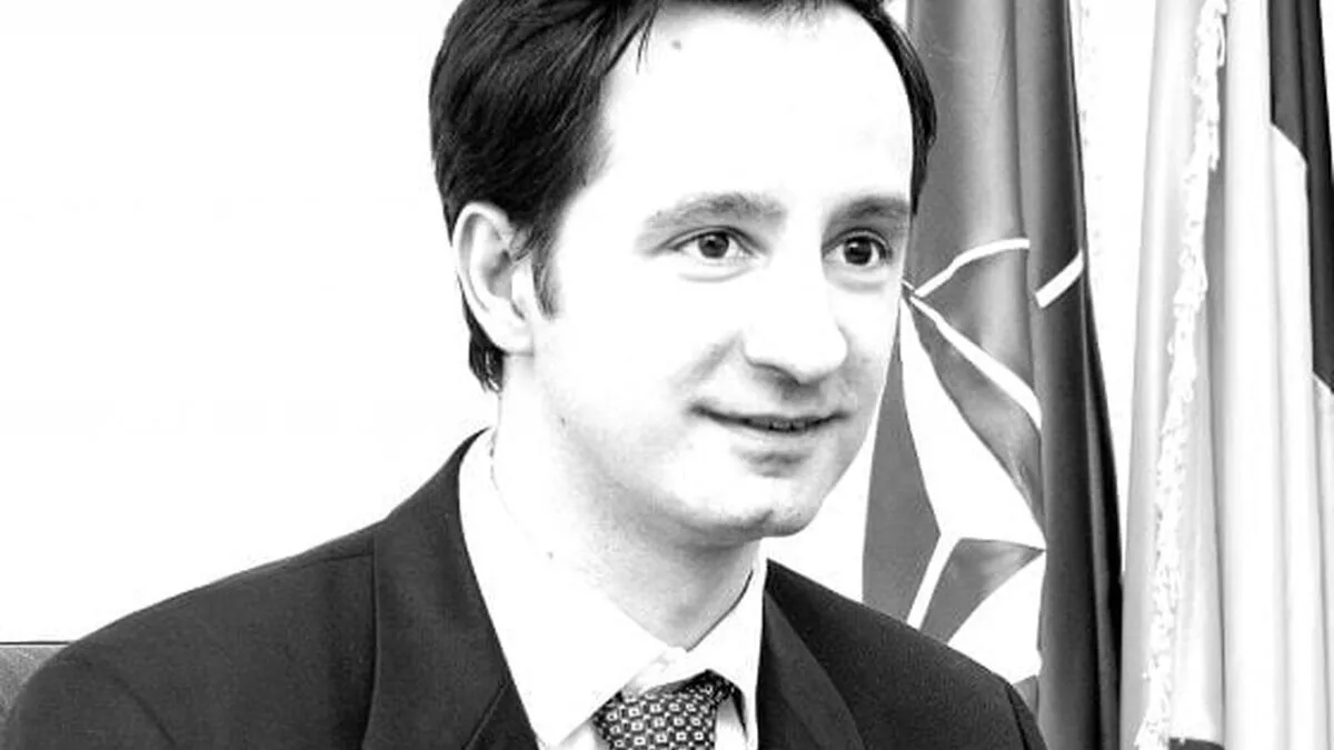 raul-patrascu_vF-blackwhite-560x364-1
