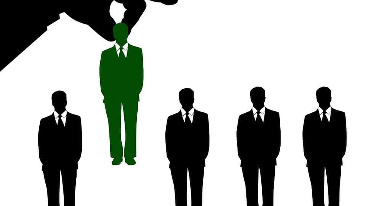 recrutare