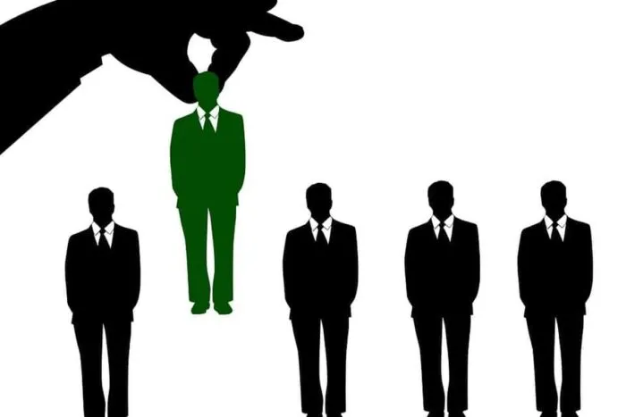 recrutare