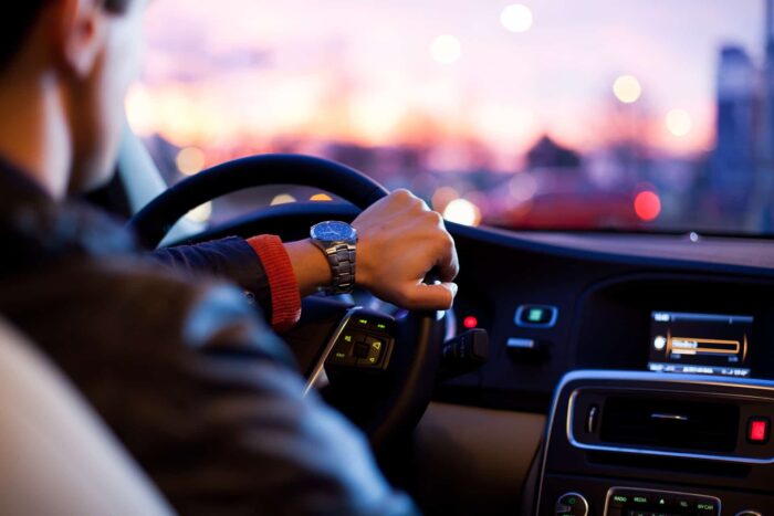 Alege un serviciu de închirieri auto orientat către nevoile tale! rent a car bucuresti evogo