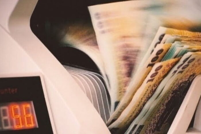 se dau bani de la stat romanii care vor primi ajutoare de urgenta 595330