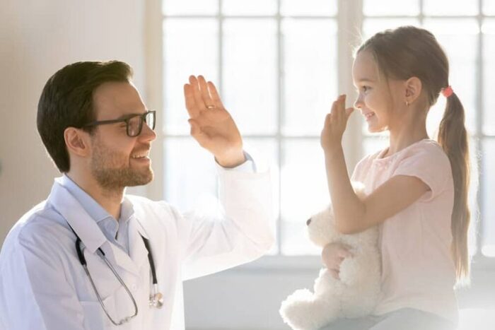 3 investigații de specialitate pe care ți le poate recomanda medicul pediatru shutterstock 1783990037