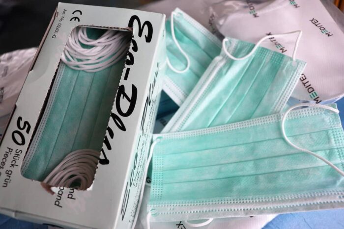 surgical-mask-5064244_1280