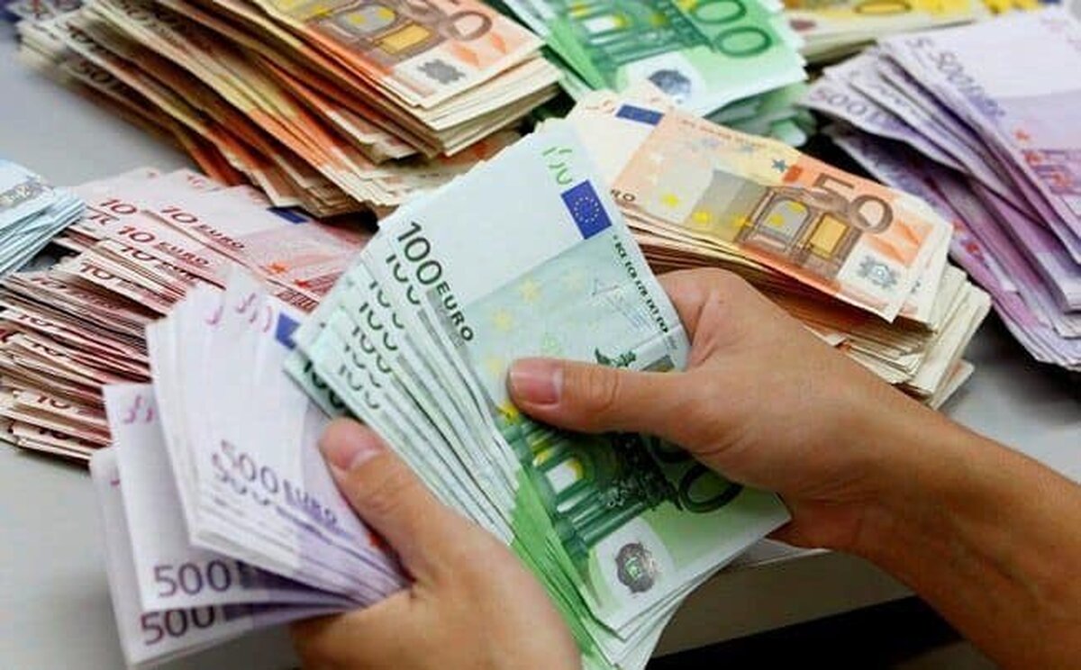 EVENIMENT: Numărul investitorilor în fonduri ar putea crește de la 410.000 la 2 milioane