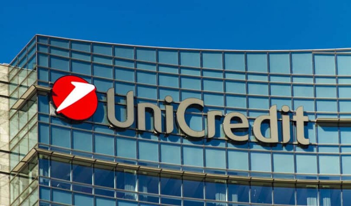 Grupul UniCredit a consiliat Credit Agricole la vânzarea filialei sale din România către Vista Bank