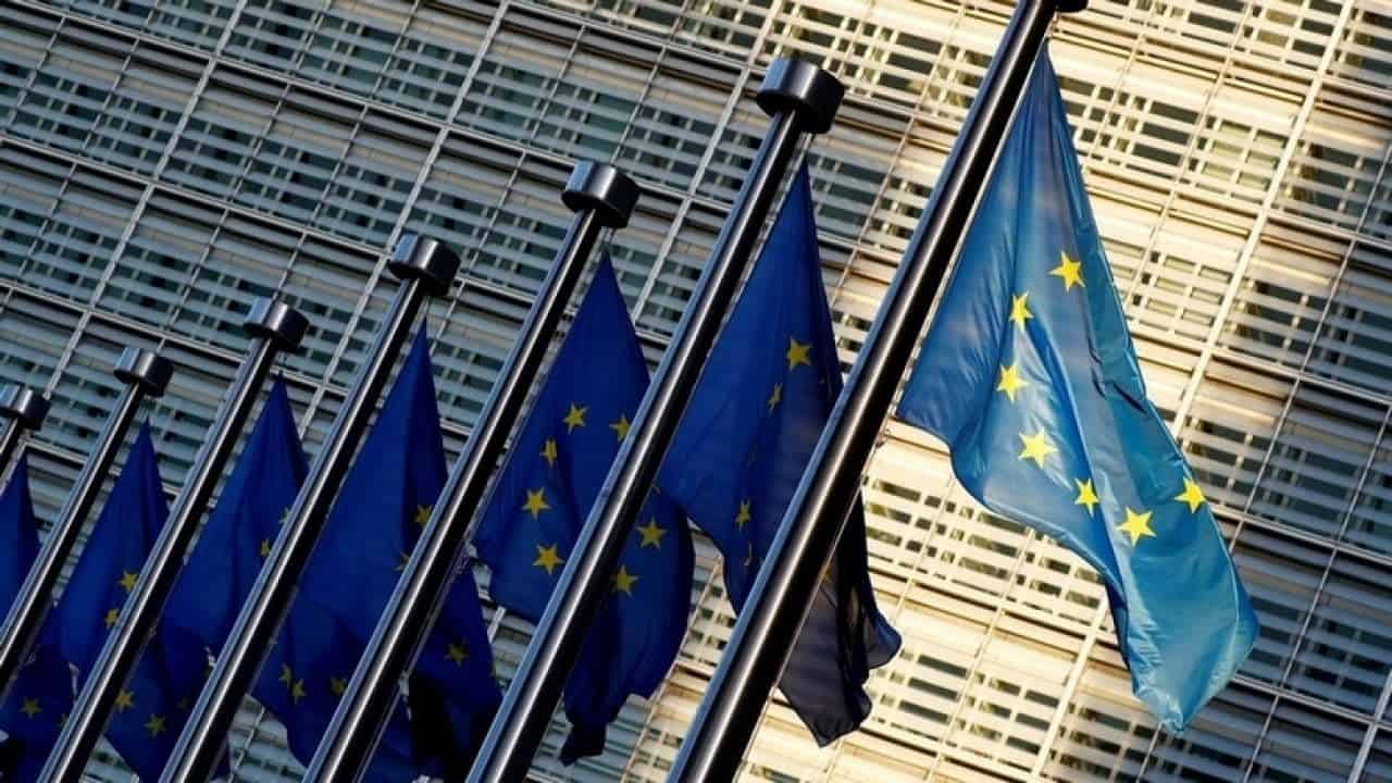 Industriile gazelor naturale şi energiei nucleare vor să obţină eticheta verde din partea UE