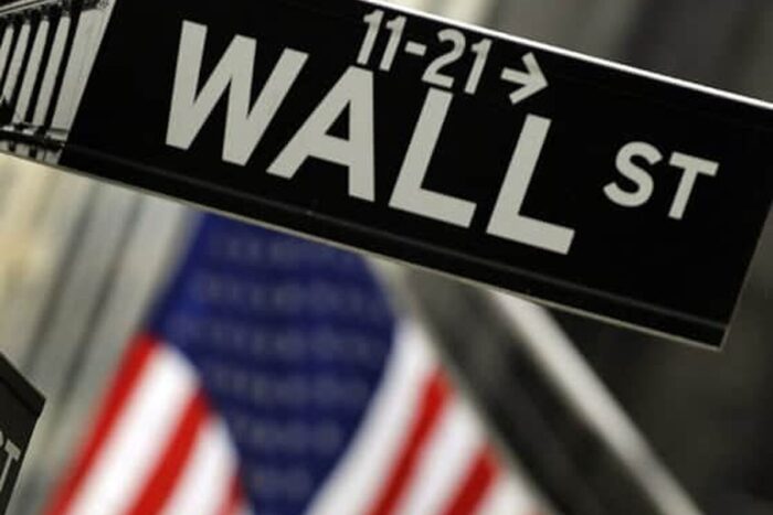 Indicele bursier Dow Jones atinge 28.000 de puncte pentru prima dată în istorie wall street afp