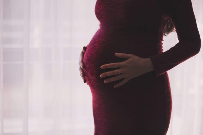 Îți dorești să rămâi însărcinată dar ai peste 40 de ani? Uite ce ar trebui să știi înainte de conceperea unui copil woman 1284353 1920 1
