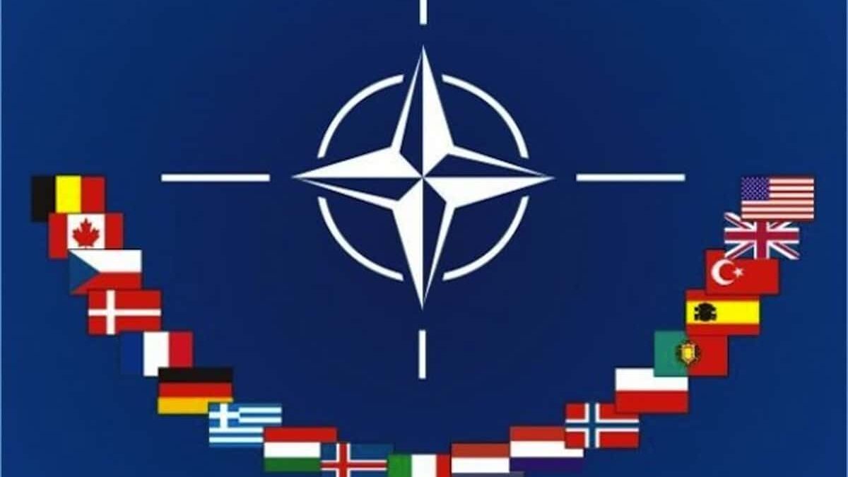 Compromisul pe care l-ar putea face Ucraina pentru a evita un război cu Rusia NATO