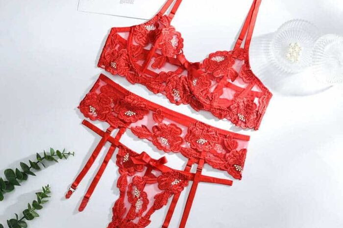 Set Sexy Rosu Dantela Lenjerie Portjartier Glamour Online VIBRANTE 11