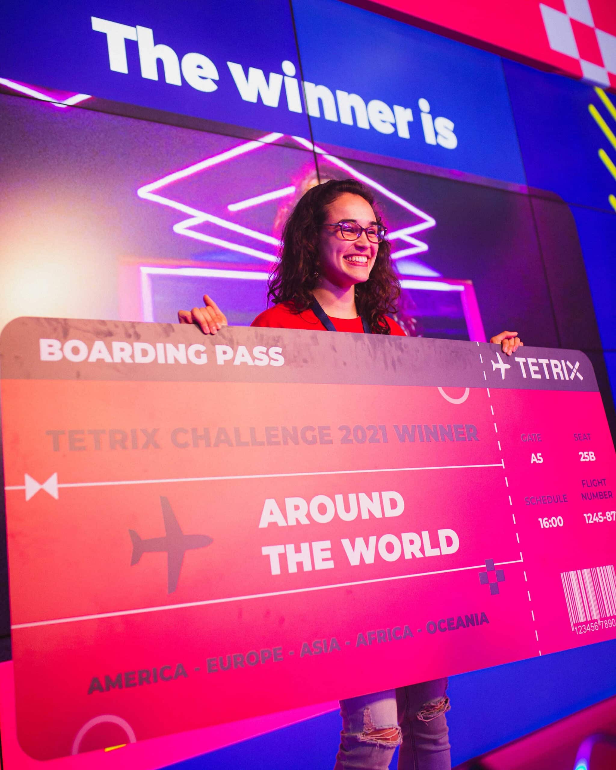 VTEX: TETRIX este recunoscut de Guinness World Records ca fiind cel mai mare concurs dedicat studiilor de business TETRIX 3 scaled