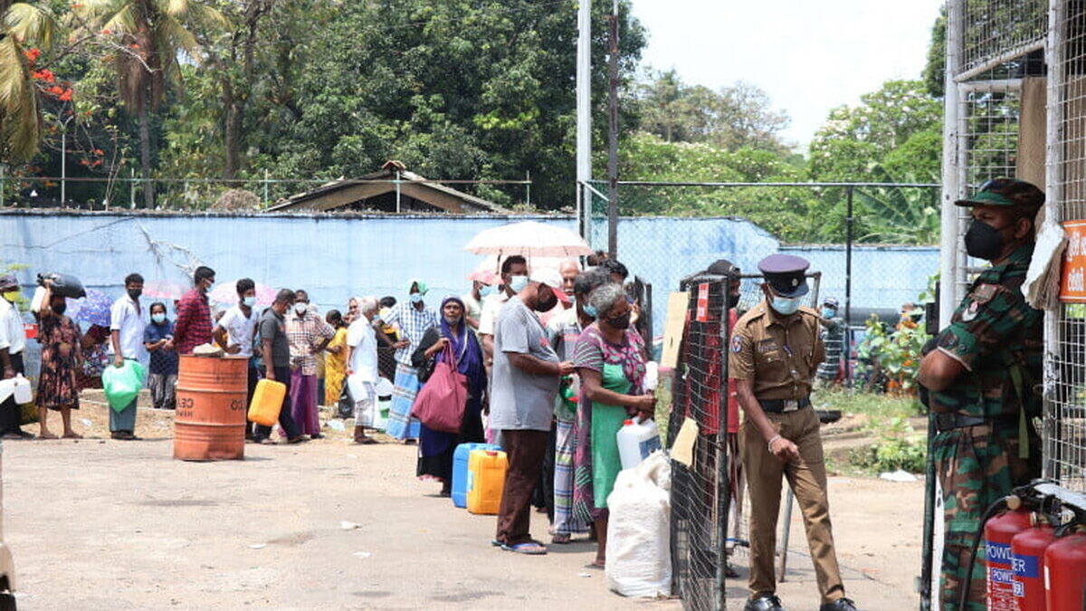 Sri Lanka a anulat examenele școlare pentru că nu are bani să importe hârtie Sri Lanka