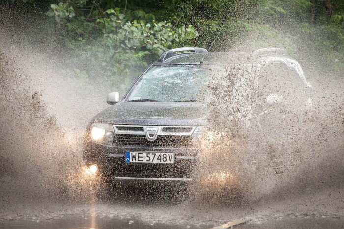 dacia duster 6968964 960 720