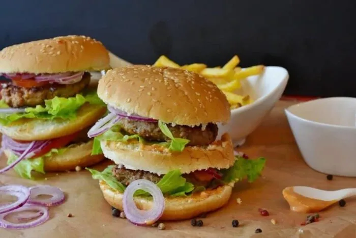romanii-venituri-mici-fast-food-777762