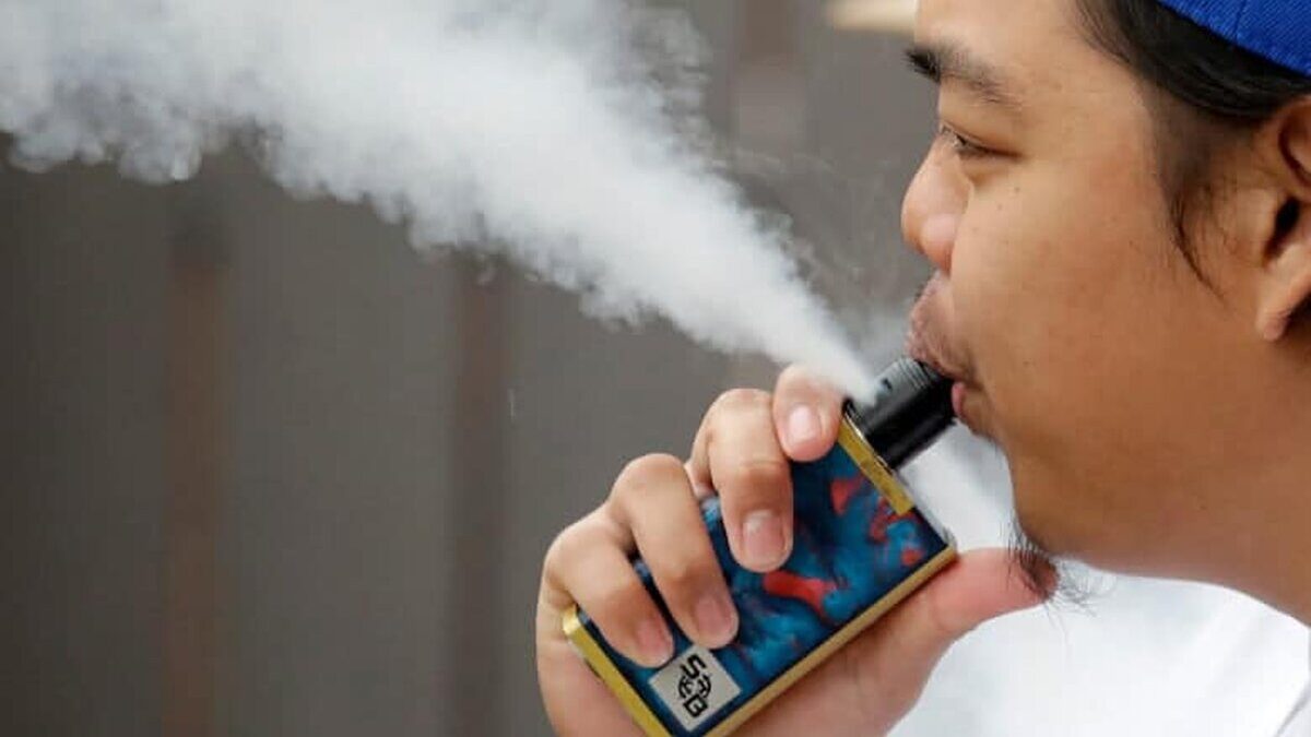 Piața țigărilor electronice este inundată de produse ilegale vaping