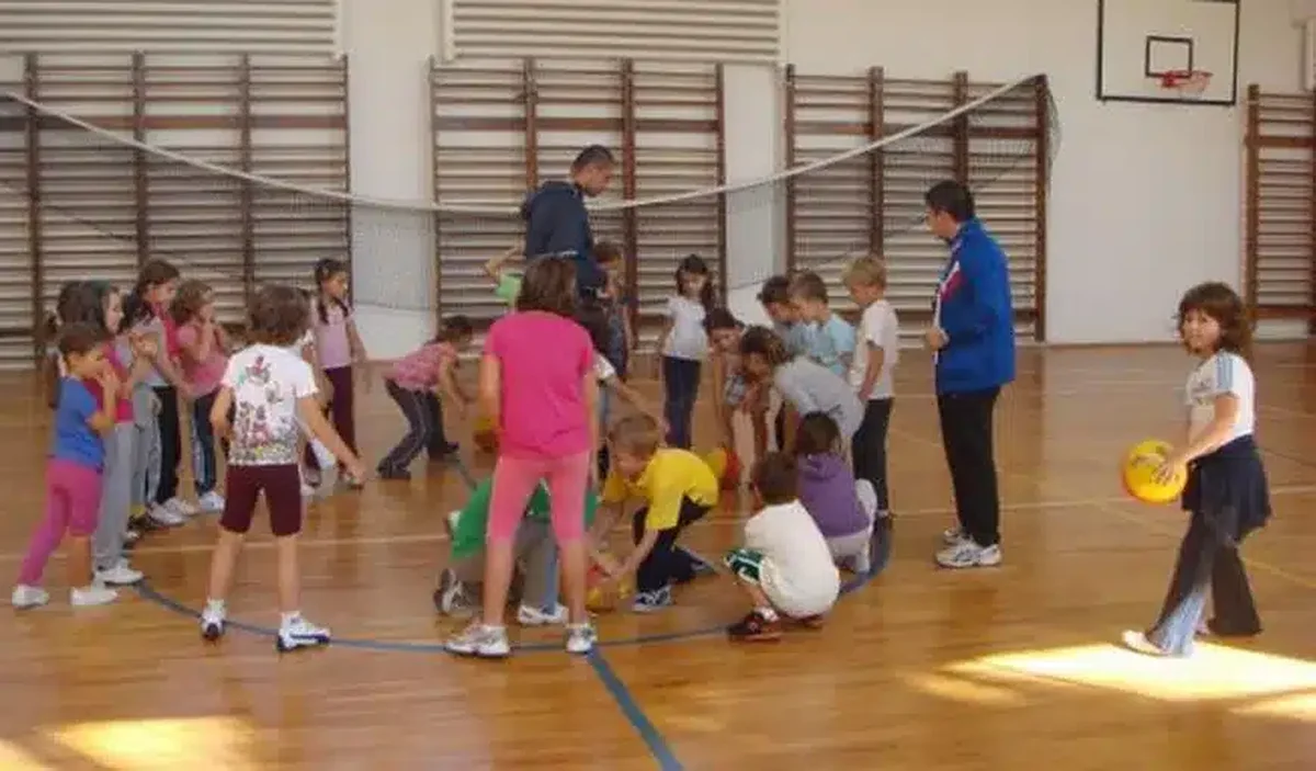 Fără note la sport și muzică, riscăm să fie mai mulți copii atrași de științe exacte