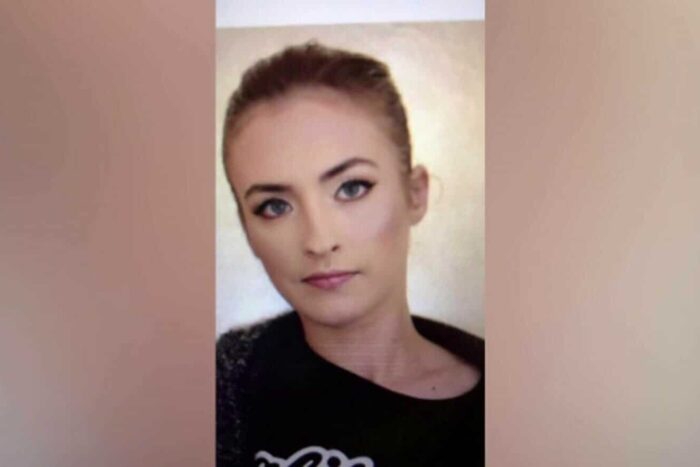 Declarații cutremurătoare făcute de mama femeii ucise pentru bani 62285216