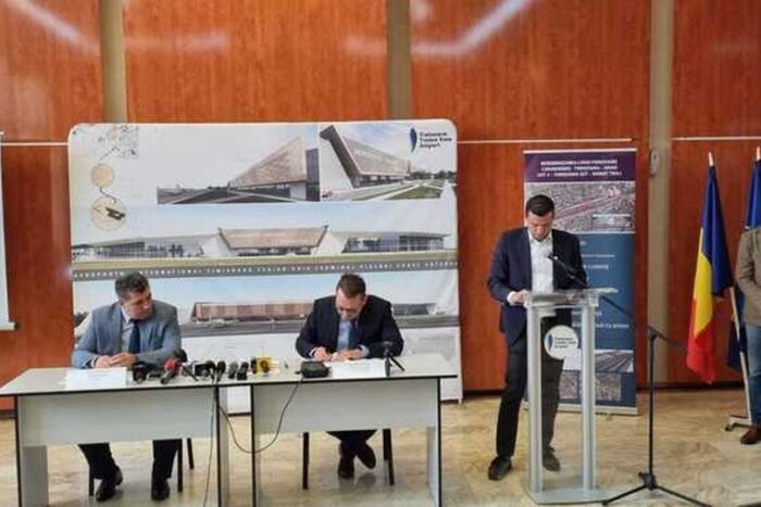 A fost semnat contractul pentru primul lot de cale feratăcare va fi modernizată pe traseul Caransebeş-Arad semnare contract cale ferata tm
