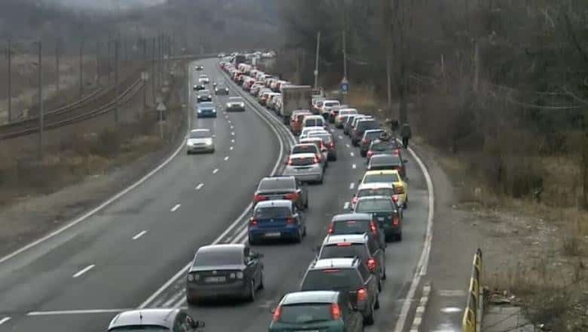 Cum vor guvernanţii că decongestioneze traficul pe Valea Prahovei.
