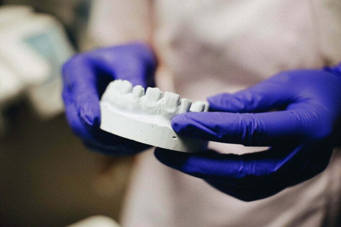 implant dentar megagen