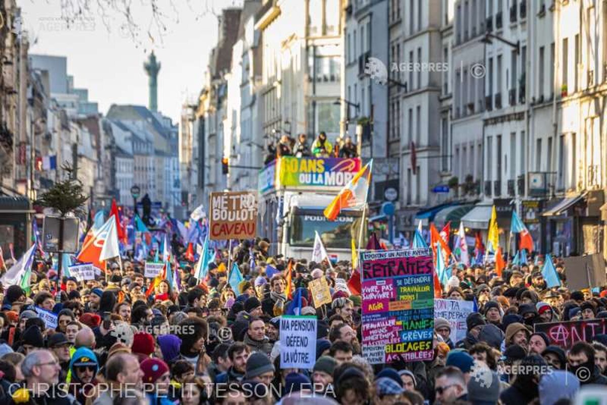 Guvernul francez adoptă reforma pensiilor în pofida protestelor