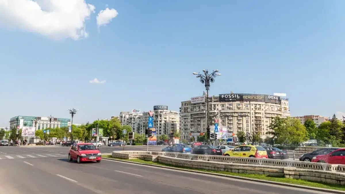 piata unirii bucuresti 1024x683 1