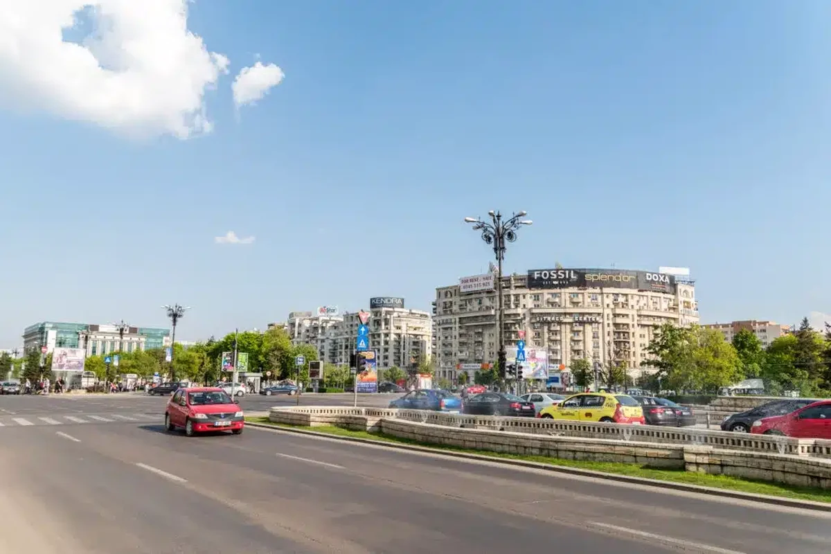 Restricţii de circulaţie în Piaţa Unirii din Bucureşti.