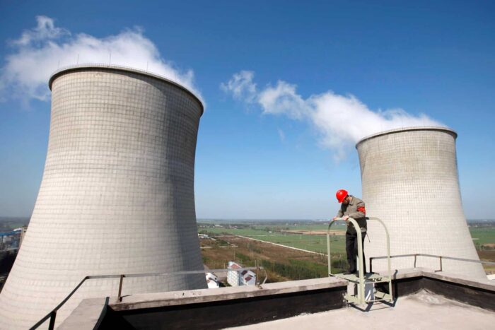 2011 10 25T120000Z 1910379393 GM1E7AP19JX01 RTRMADP 3 CHINA POWER