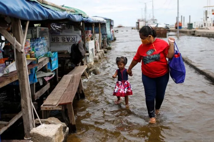 2020-11-20T112222Z_1344524801_RC2Z6K91NY4N_RTRMADP_3_CLIMATE-CHANGE-INDONESIA.jpg