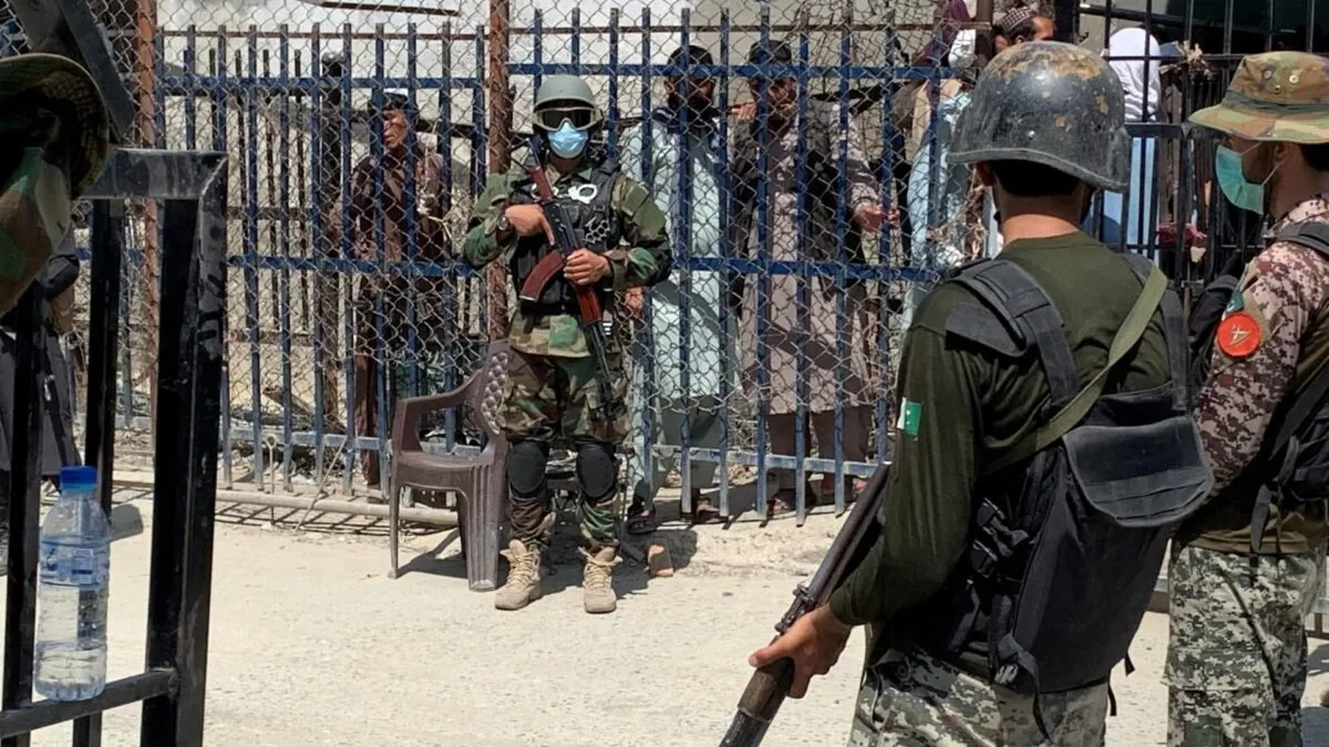 2021-09-02T210917Z_1231600773_RC2VHP9SPKEM_RTRMADP_3_AFGHANISTAN-CONFLICT-PAKISTAN.jpg