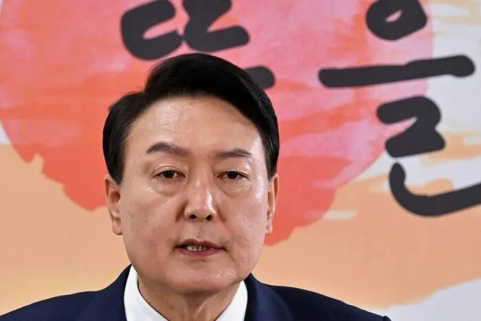 2022-03-19T000000Z_862815439_RC2X5T975W8U_RTRMADP_3_SOUTHKOREA-POLITICS-YOON-BLUEHOUSE.jpg
