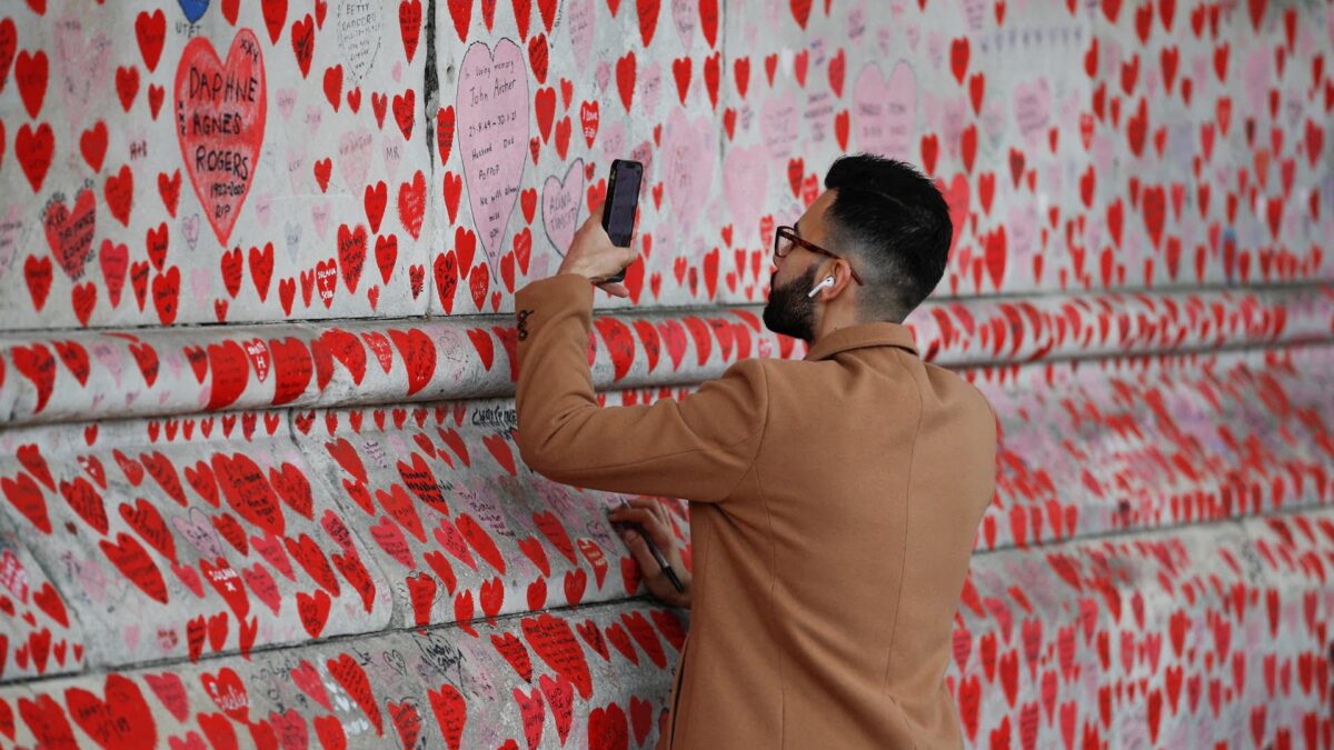 2022 10 04T000000Z 1840004846 RC2EUW9OJ6NS RTRMADP 3 HEALTH CORONAVIRUS BRITAIN INQUIRY