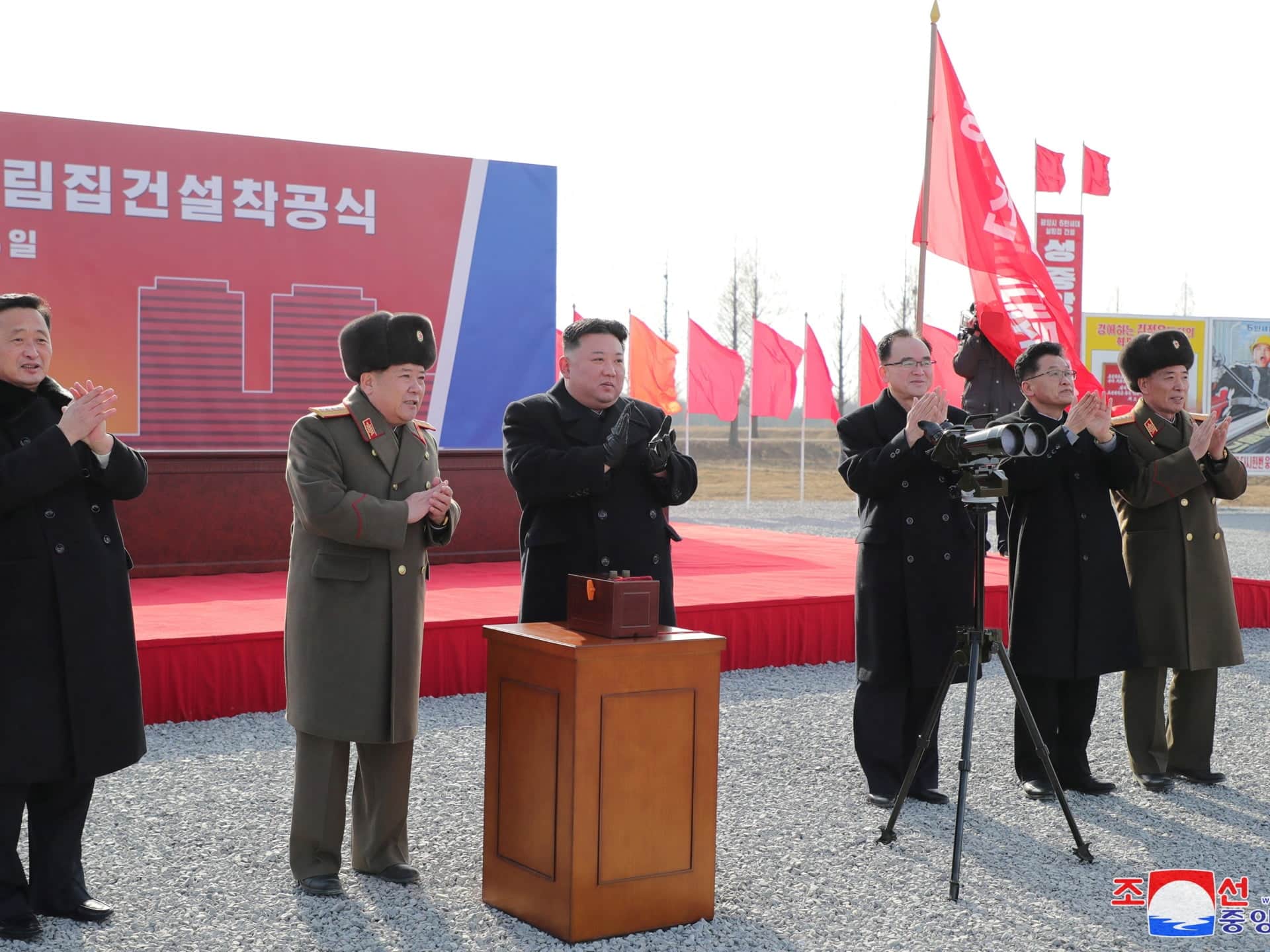 Kim Jong-un din Coreea de Nord a anunţat că deschide un teren pentru apartamente, fermă |  Afaceri și Economie