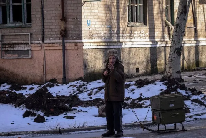 2023-02-19T204335Z_2043643260_RC2BEZ945QYP_RTRMADP_3_UKRAINE-CRISIS-BAKHMUT.jpg