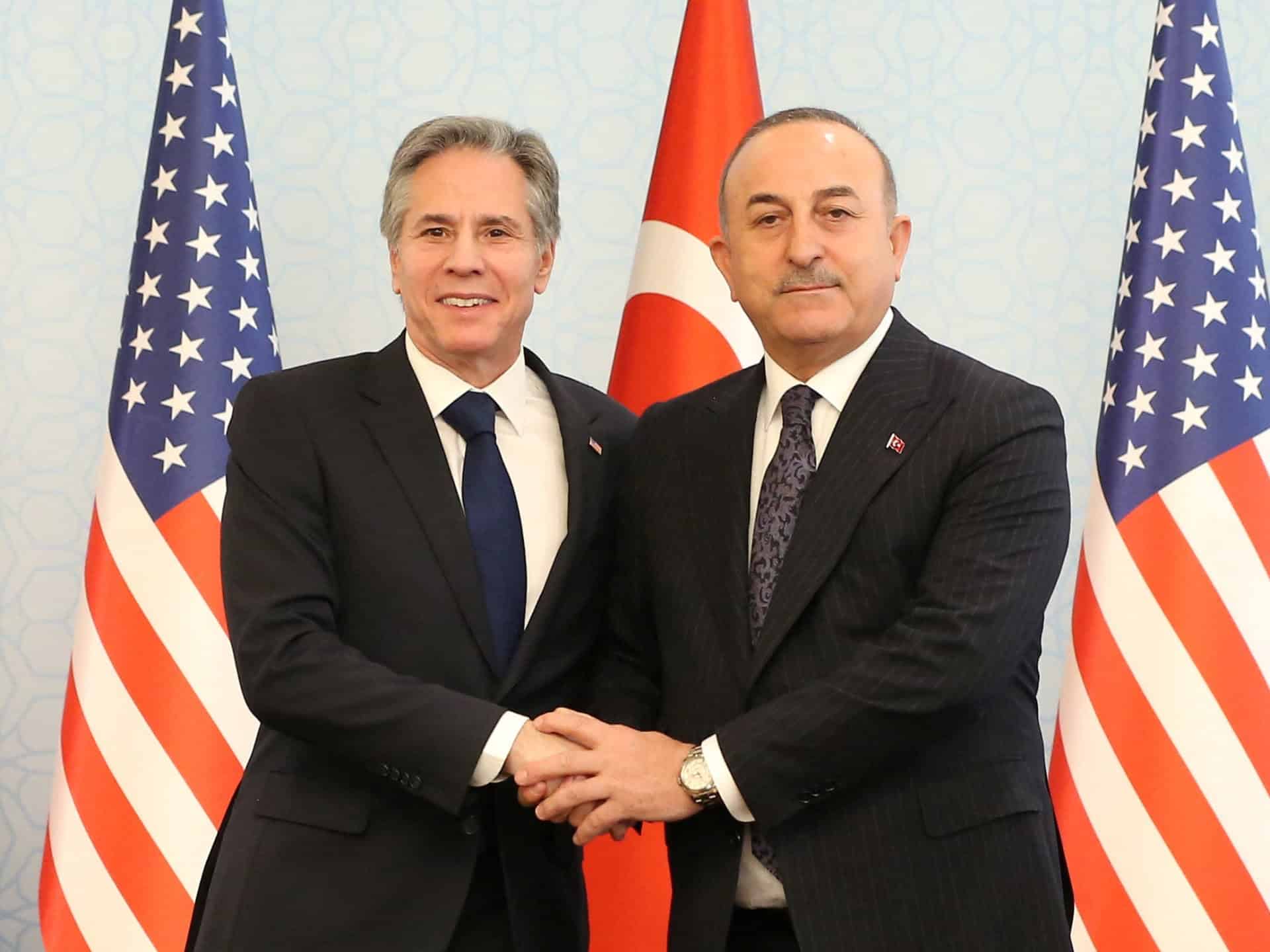 SUA solicită aderarea nordicilor la NATO în vizita în Turcia