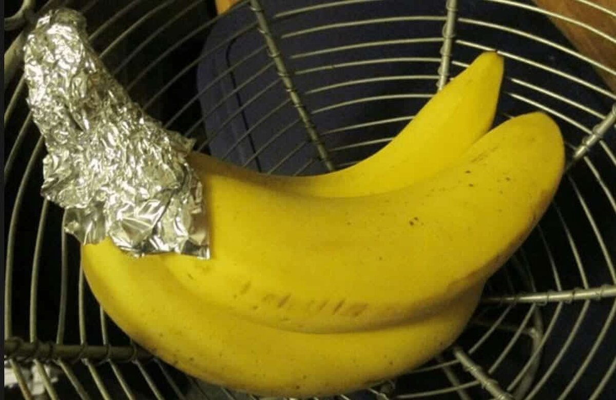 6 Utilizări surprinzătoare ale foliei de aluminiu Article Image FoilHacks Platano maduro