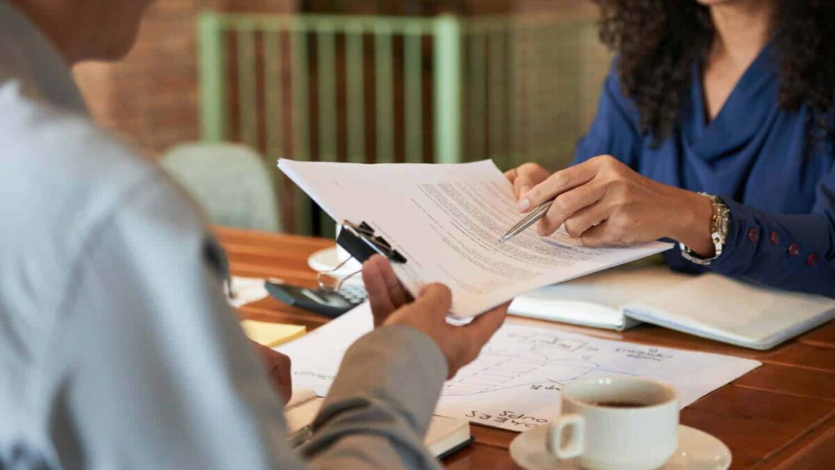 Cand trebuie sa apelezi la o firma de cadastru si intabulare