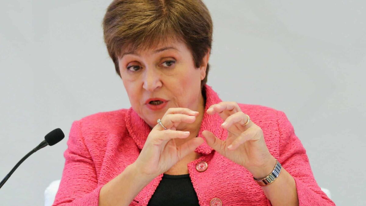 FMI sfătuieşte Pakistanul lovit de criză: impozitați pe bogați, protejați pe cei săraci IMF