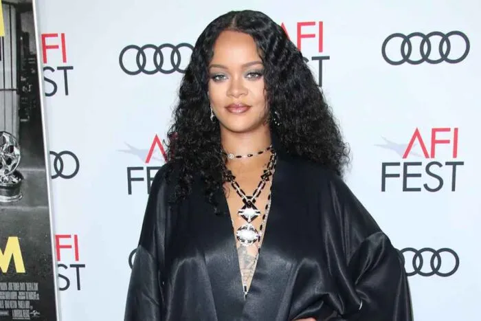 Rihanna-Quotes-Over-the-Years-About-Pregnancy.jpg