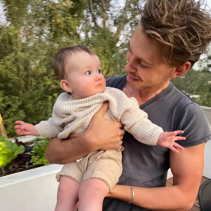 Vezi Austin Butler întâlnindu-se cu fiica lui Ashley Tisdale, Jupiter: „Atât de special”