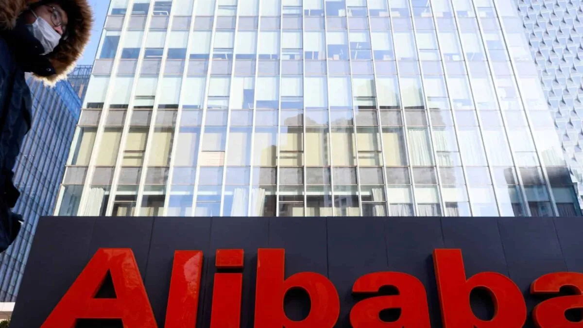 2021-04-10T000000Z_1463517161_RC2TSM9XA04M_RTRMADP_3_CHINA-ALIBABA.jpg