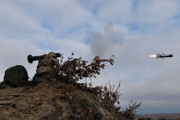 2022-02-18T112047Z_2102161058_RC2AMS95EH7E_RTRMADP_3_UKRAINE-CRISIS-DRILLS.jpg